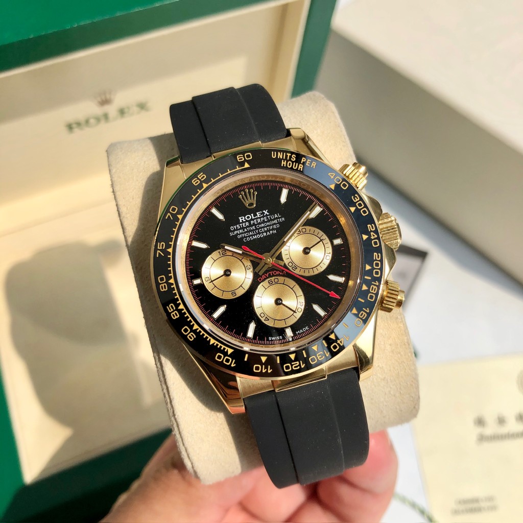 Rolex Daytona Chronograph Luxury Watch, 40mm 18K Yellow Gold Case, Caliber 4130 Movement, Black Rubber Strap
