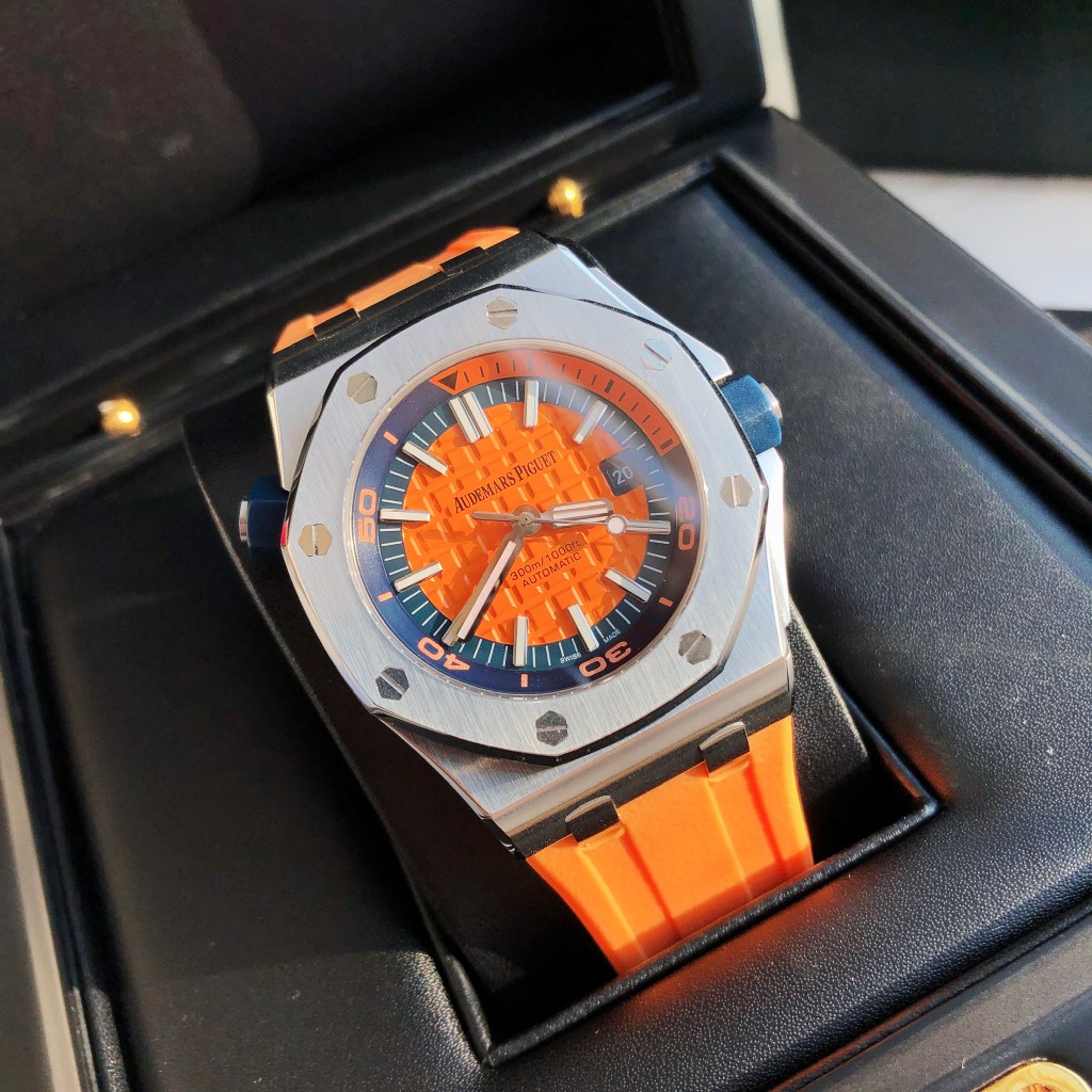 Audemars Piguet Royal Oak Offshore Luxury Watch, 42mm Stainless Steel Case, Self - Winding Movement, Orange Rubber Strap
