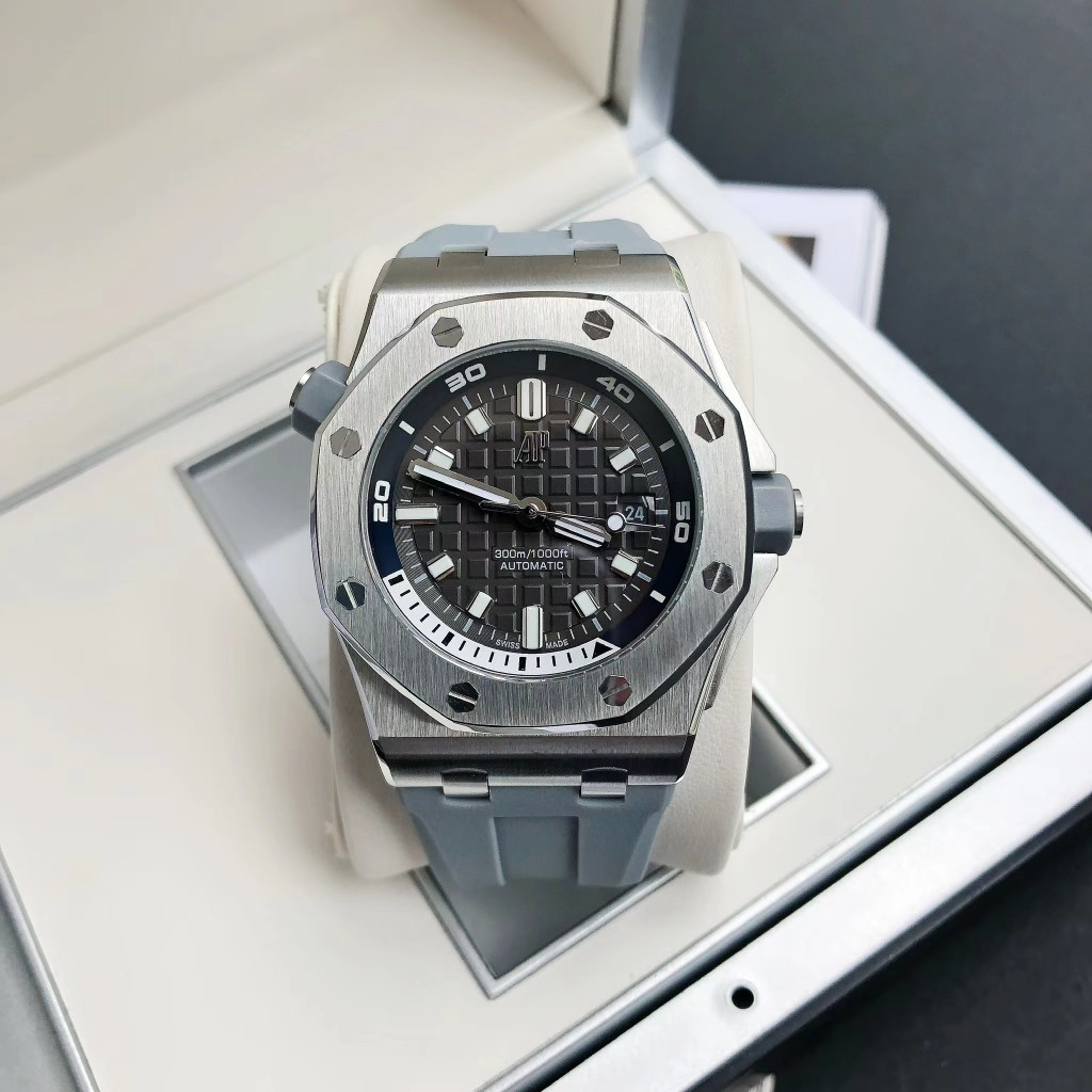 Audemars Piguet Royal Oak Offshore Luxury Watch, 42mm Stainless Steel Case, Self - Winding Movement, Gray Rubber Strap