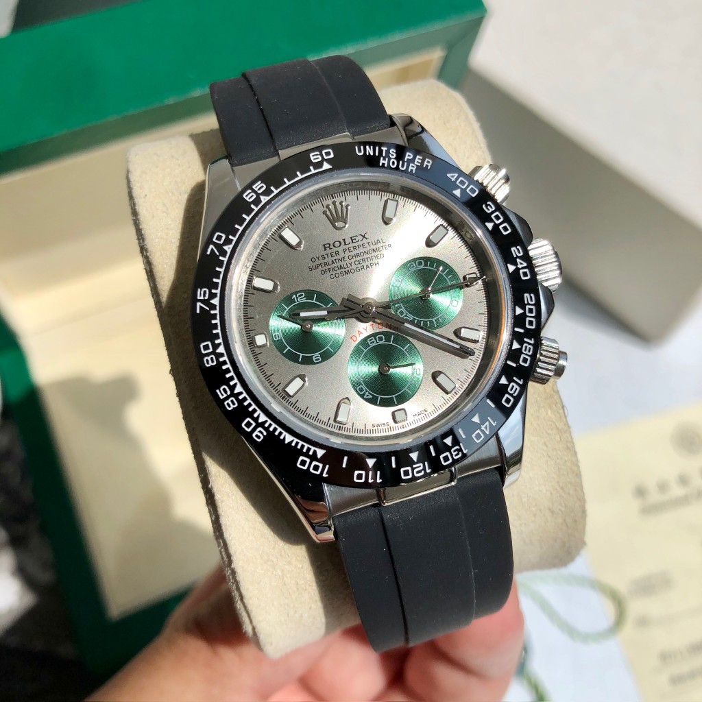 Rolex Daytona Chronograph Luxury Watch, 40mm 18K White Gold Case, Caliber 4130 Movement, Black Rubber Strap