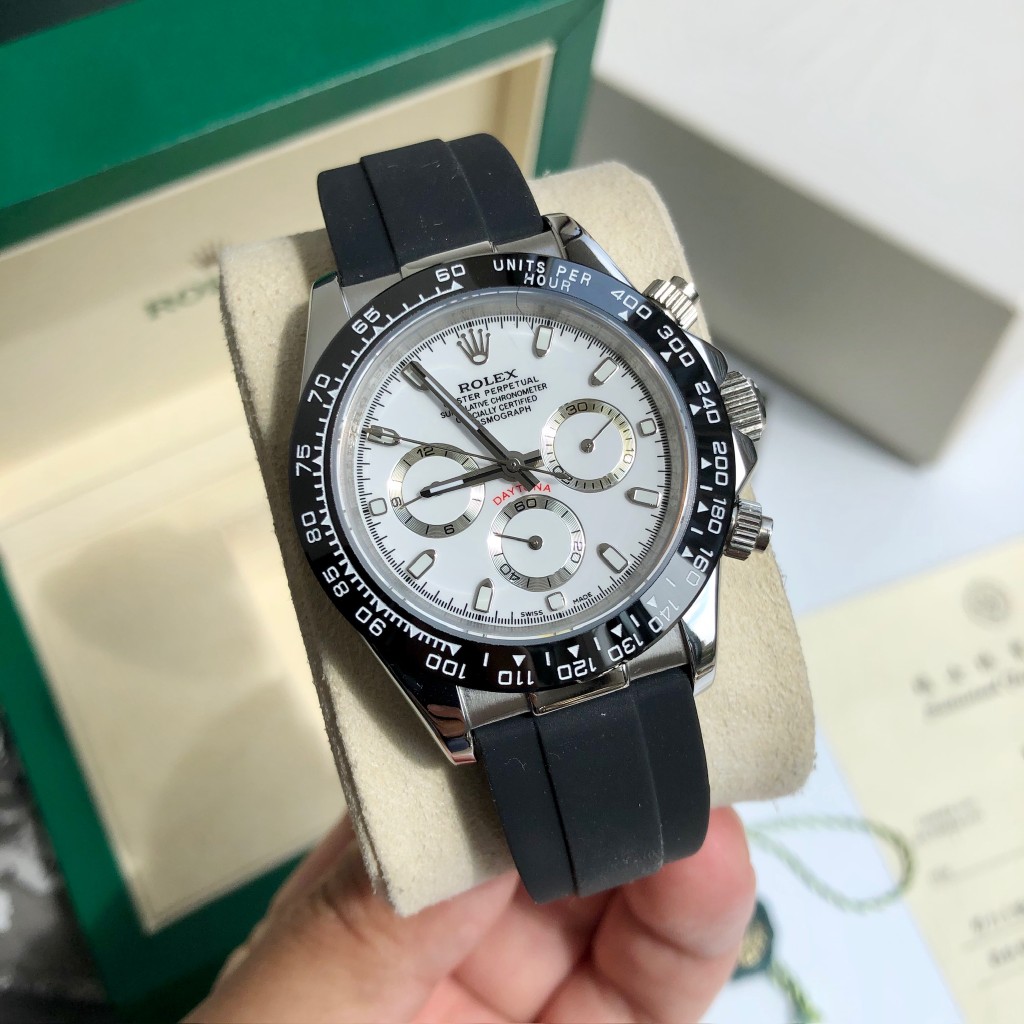 Rolex Daytona Chronograph Luxury Watch, 40mm 18K White Gold Case, Caliber 4130 Movement, Black Rubber Strap Description