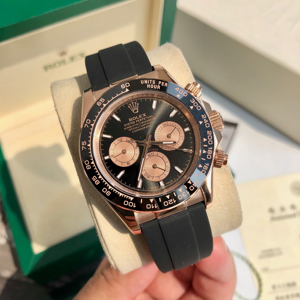 Rolex Daytona Chronograph Luxury Watch, 40mm 18K Rose Gold Case, Caliber 4130 Movement, Black Rubber Strap