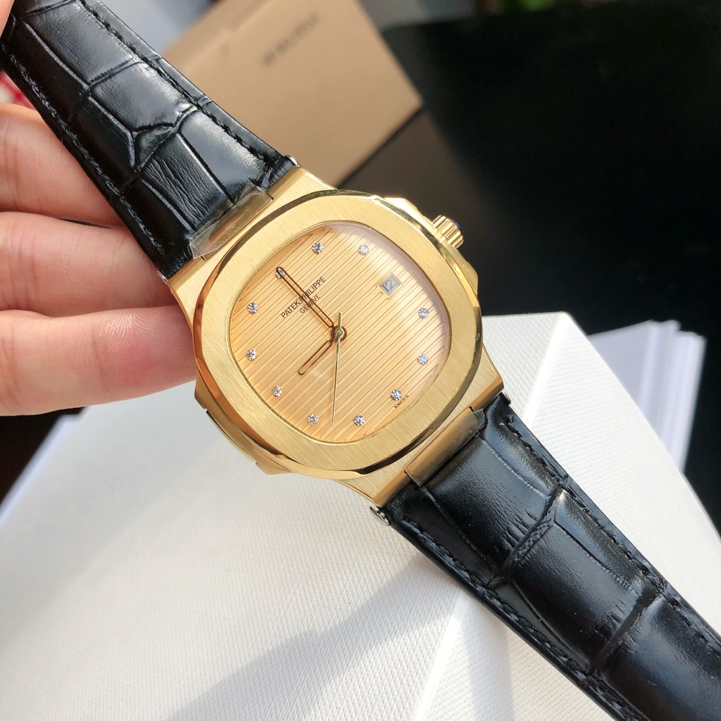 Patek Philippe Nautilus Diamond - Set Luxury Watch, 40mm 18K Yellow Gold Case, Caliber 324 SC Movement, Black Alligator Leather Strap