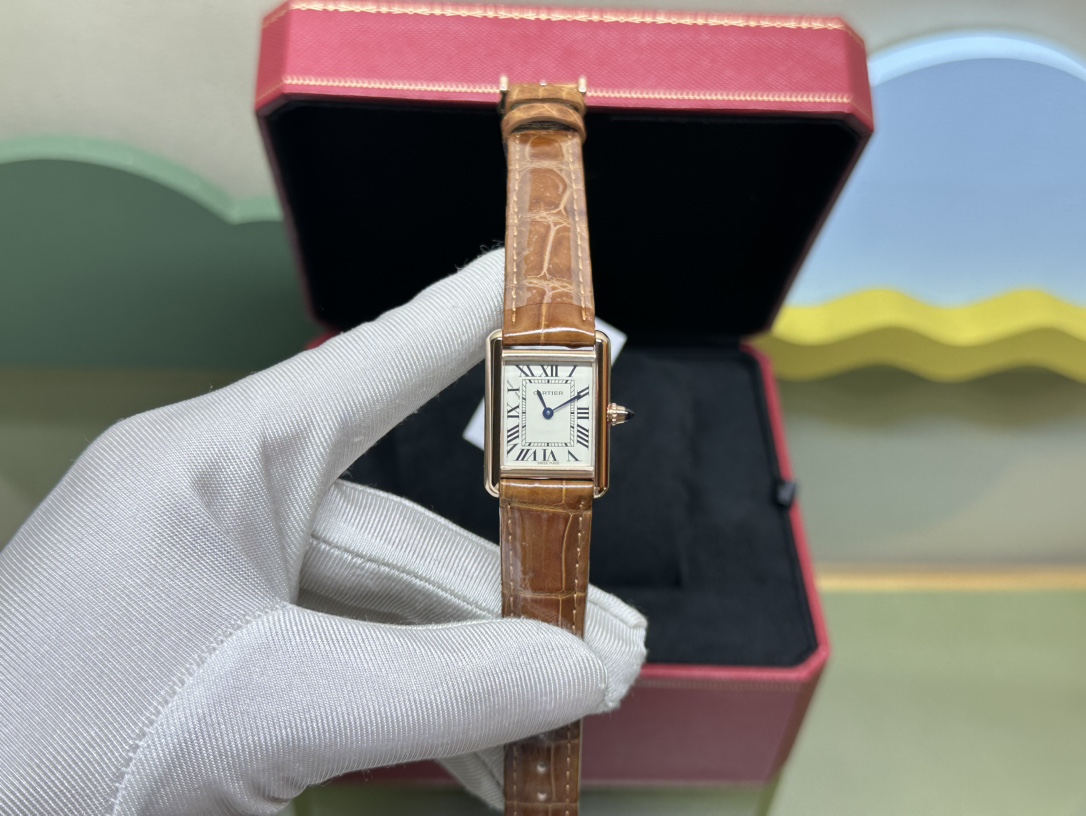 Cartier Tank Women's Watch, Square 18K Rose Gold Case (Approx. 22×29mm), Quartz Movement, Brown Alligator Leather Strap