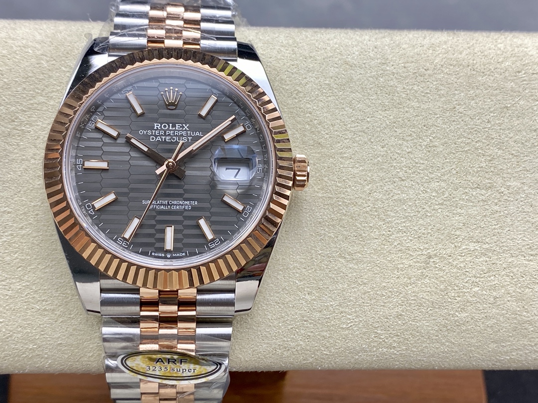 Rolex Oyster Perpetual Datejust 41mm Stainless Steel & 18K Rose Gold Automatic Watch (Caliber 3235)