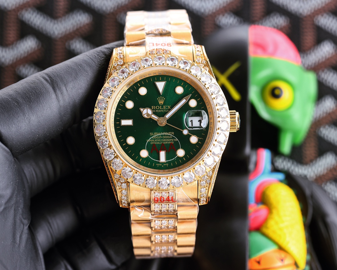 Rolex Submariner Diamond-Set ~40mm 18K Yellow Gold Automatic Watch (Caliber 3135)