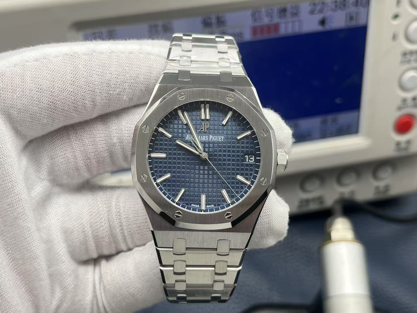 Audemars Piguet Royal Oak Automatic Watch (Cal.4302)