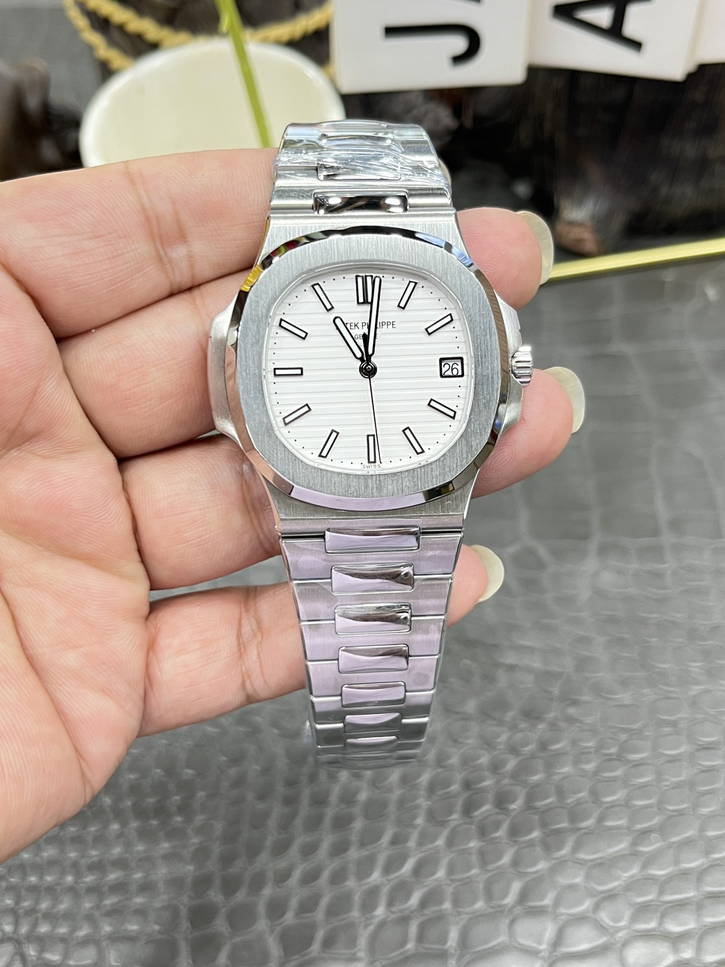 Patek Philippe Nautilus White Dial Watch, 40mm, Calibre 324 SC Movement