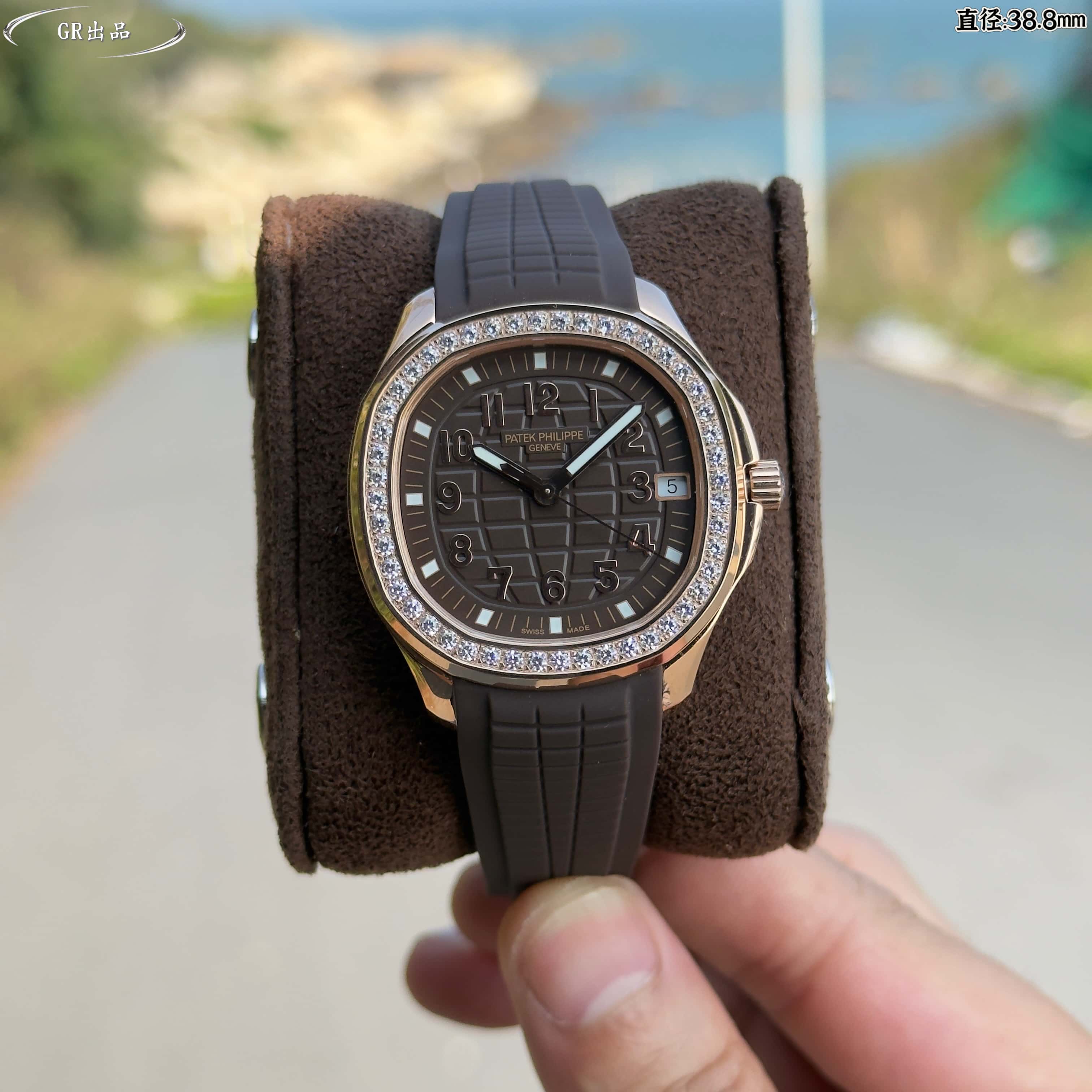 Patek Philippe Aquanaut Diamond - Set Bezel Watch, 38.8mm, Calibre 324 SC Movement