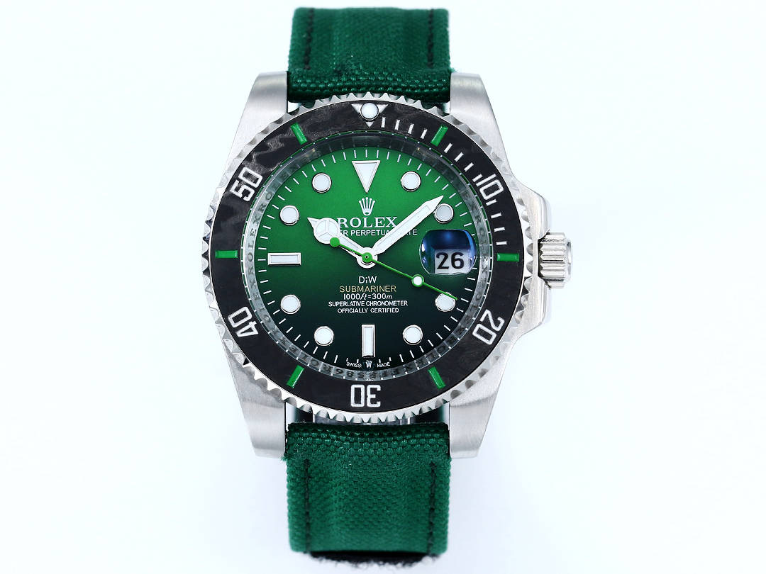 Rolex Submariner Green Dial Watch, 40mm, Automatic Movement