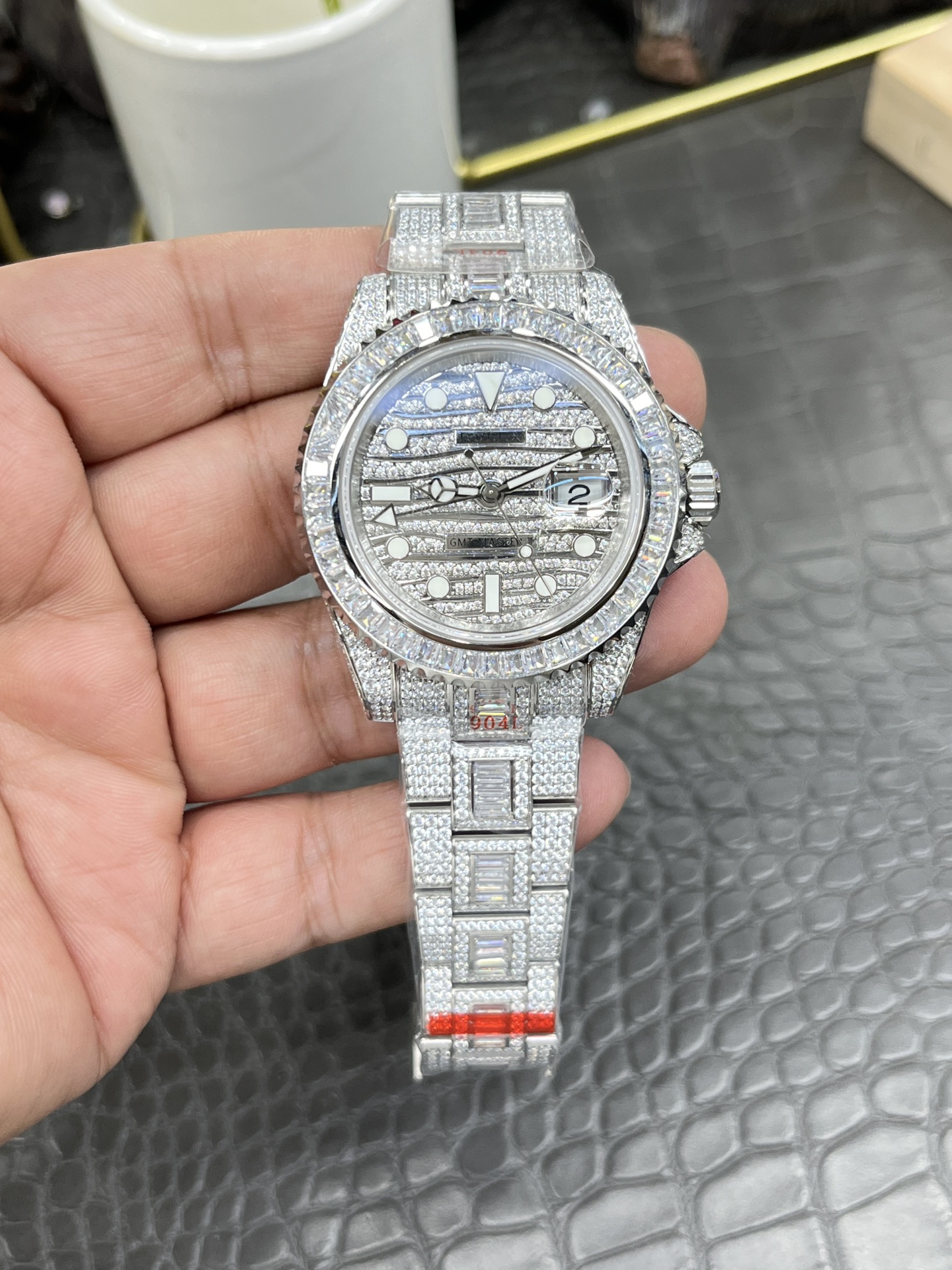 Rolex Diamond - Encrusted Date Watch, 40mm, 3235 Automatic Movement