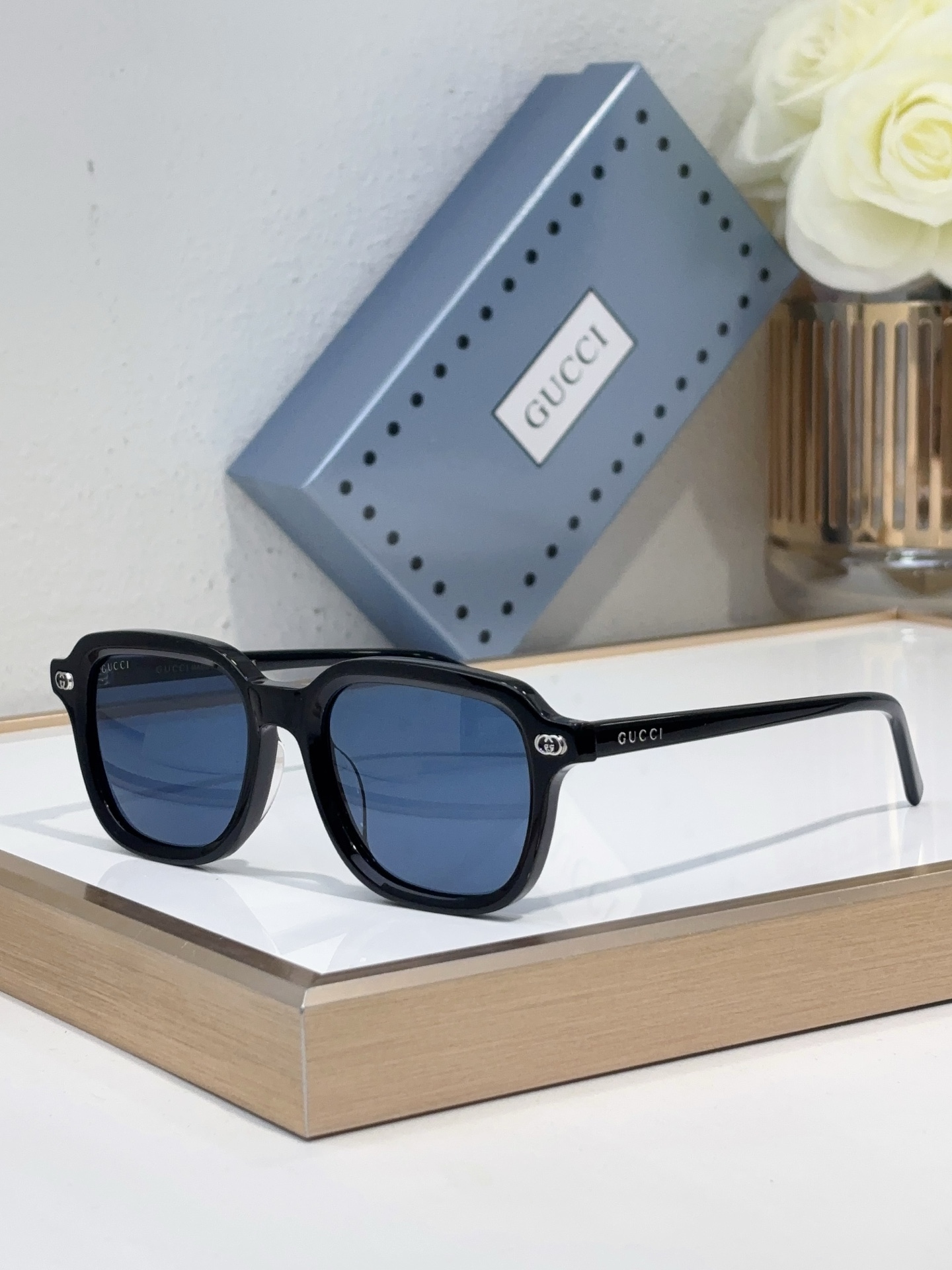Gucci Tortoise - Effect Acetate Square Sunglasses with Gold Double G (Model: GG1352S)
