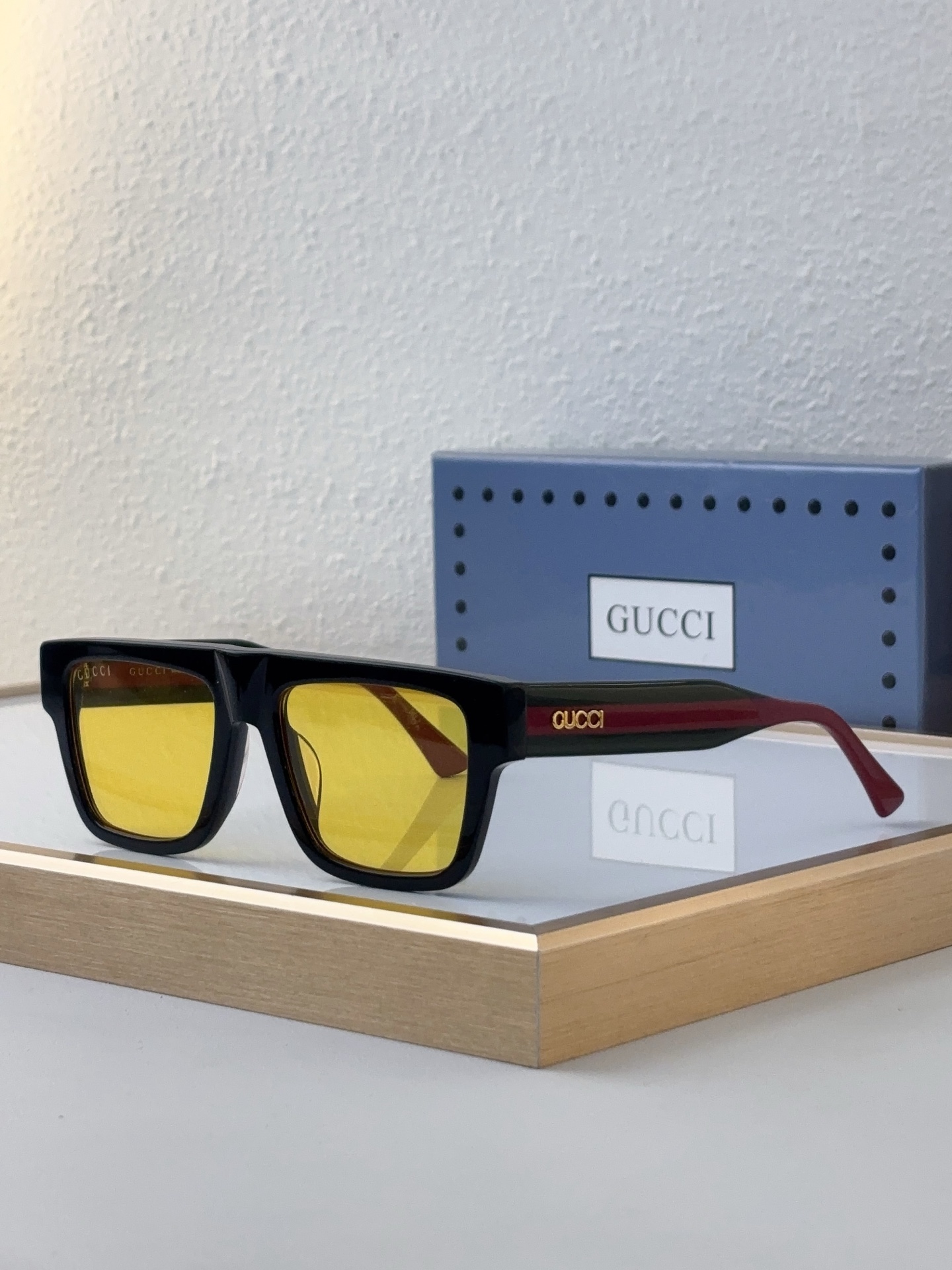 Gucci Tortoise - Effect Acetate Square Sunglasses (Model: GG1323S)