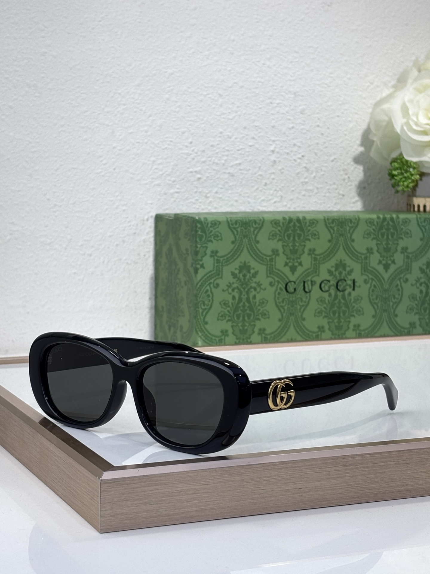 Gucci Oval - Cat - Eye Black Acetate Sunglasses with Gold - Tone Double G Temple Accents & Brown Lenses (Model: GG1290S)