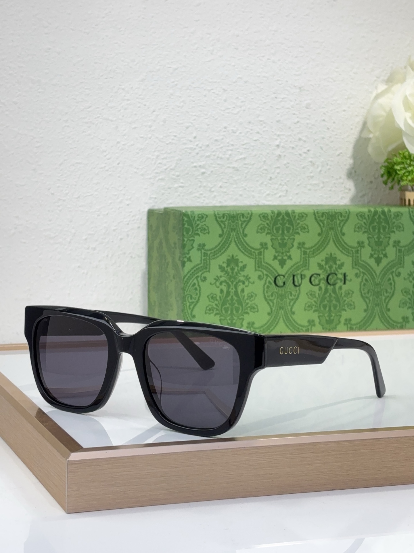 Gucci Square Acetate Sunglasses with Temple Branding (Model: GG5100S)