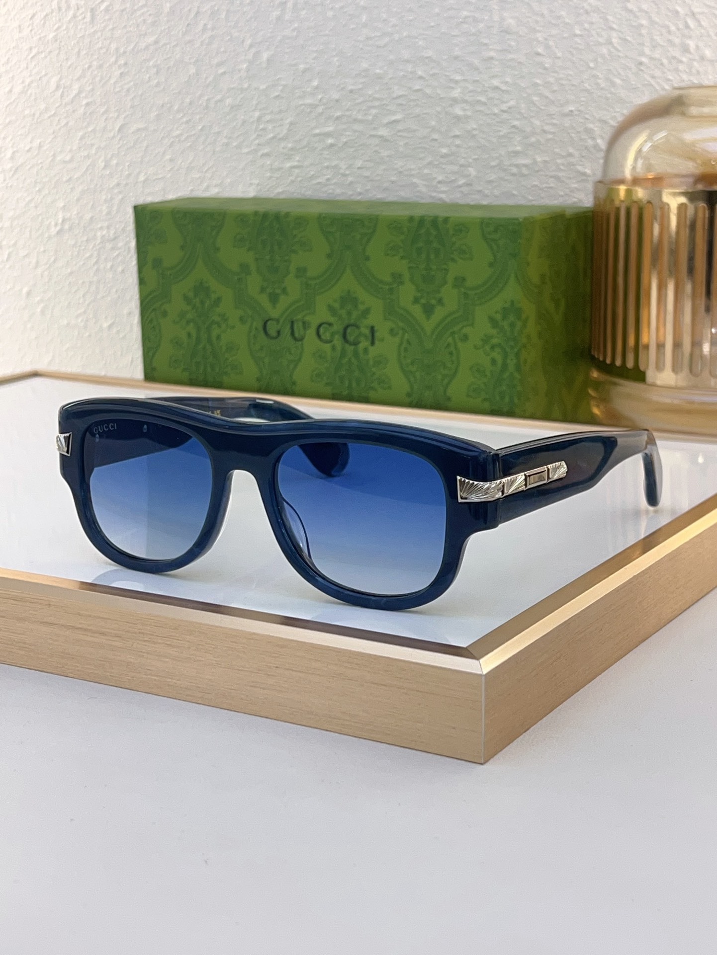 Gucci Square - Frame Sunglasses with Gold - Tone Temple Accents