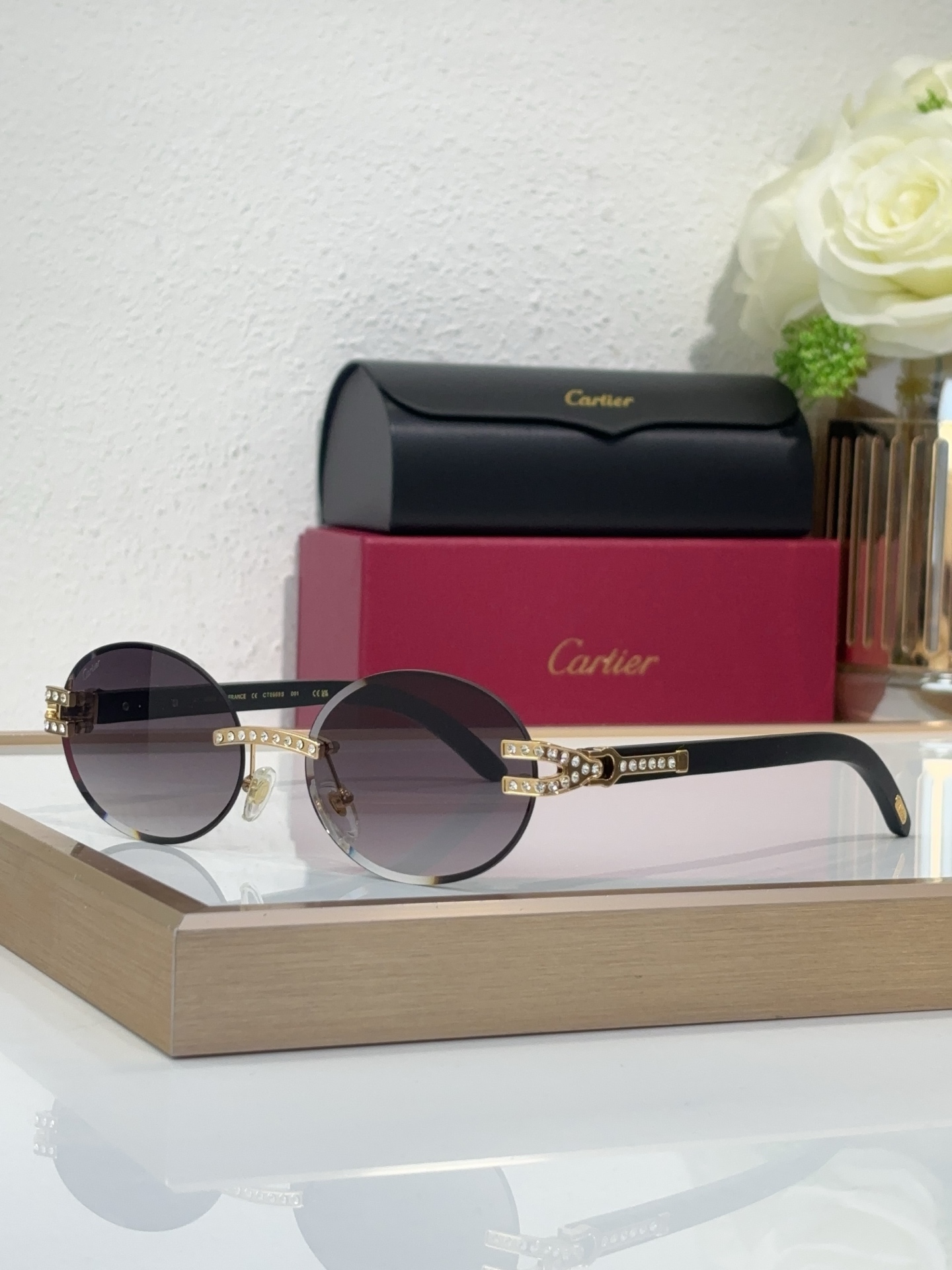 Cartier CT0569S Panthère de Cartier Oval Rimless Sunglasses